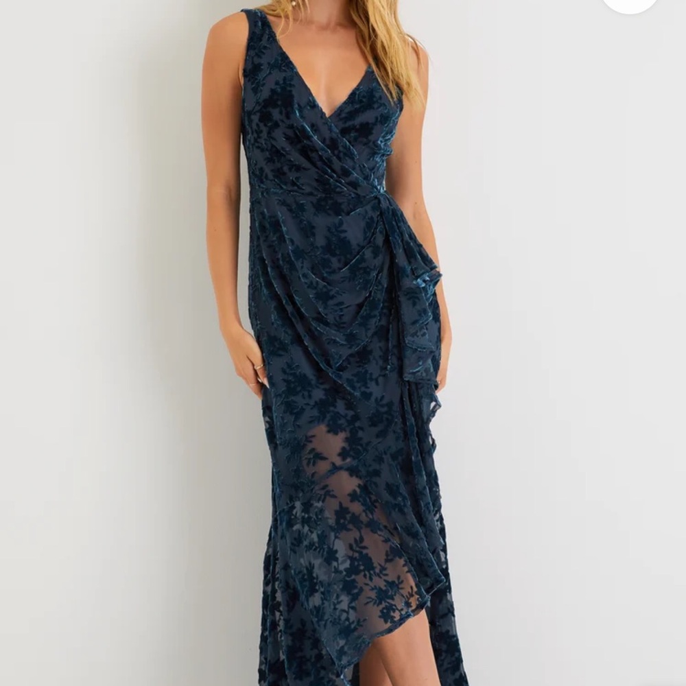 Elegant Blue Floral Dress